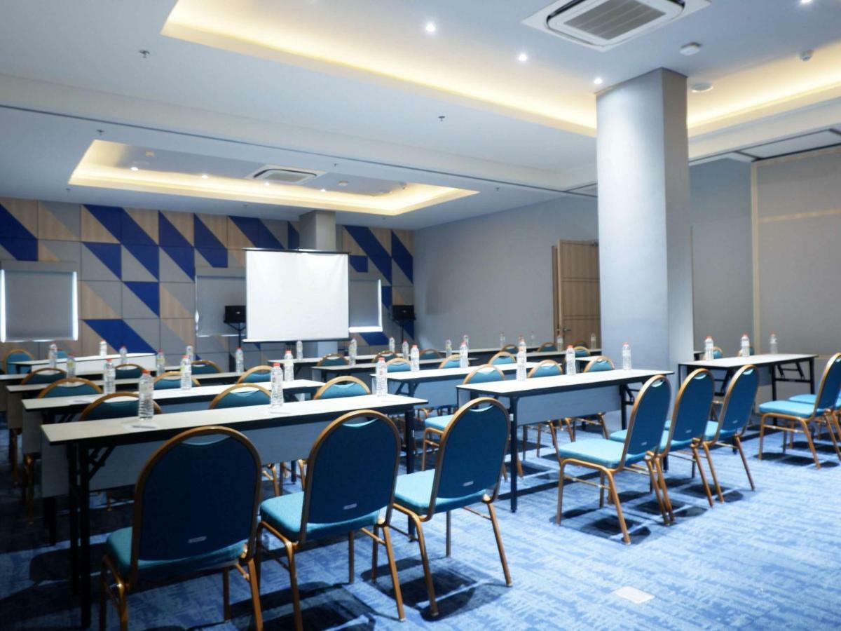 Ibis Budget تْشيريبون المظهر الخارجي الصورة