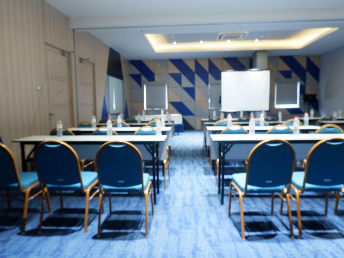 Ibis Budget تْشيريبون المظهر الخارجي الصورة